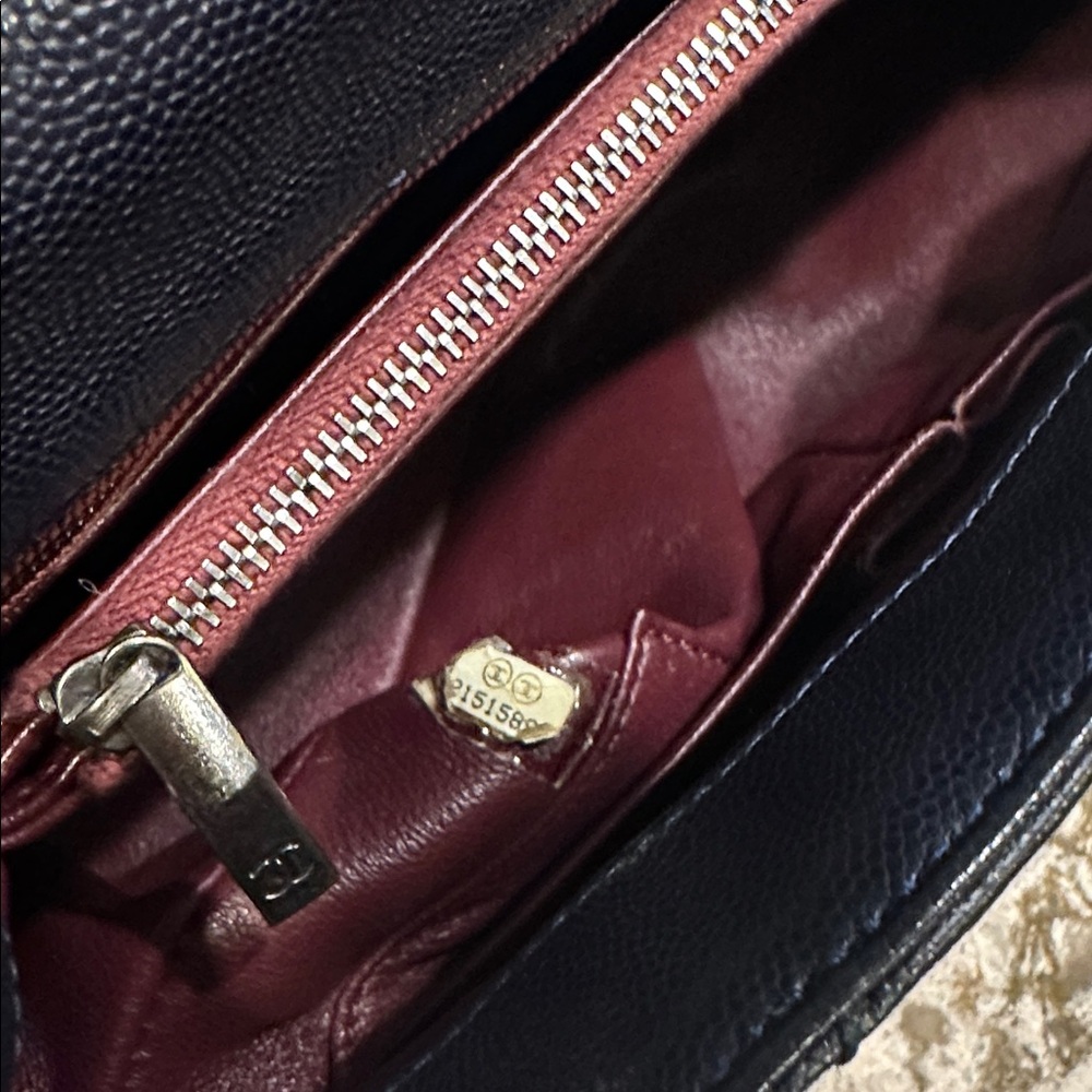 Navy blue Chanel coco handle - Picture 9 of 13